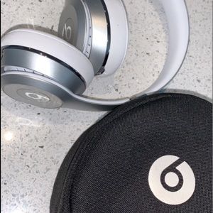 beats wireless solo3 headphones